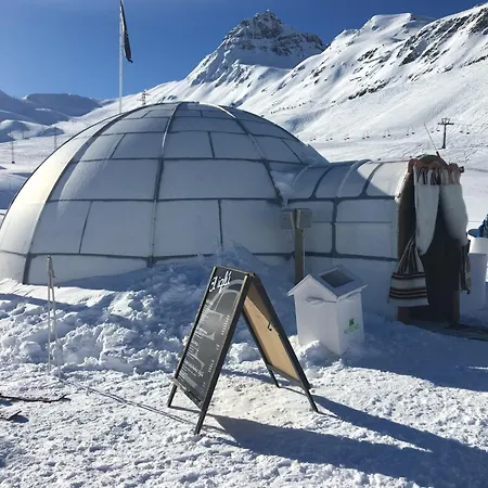 Coqueto En El Pueyo, Centrico Con Wifi * إل بويو دي جاكا