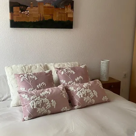 شقة Coqueto En El Pueyo, Centrico Con Wifi إل بويو دي جاكا