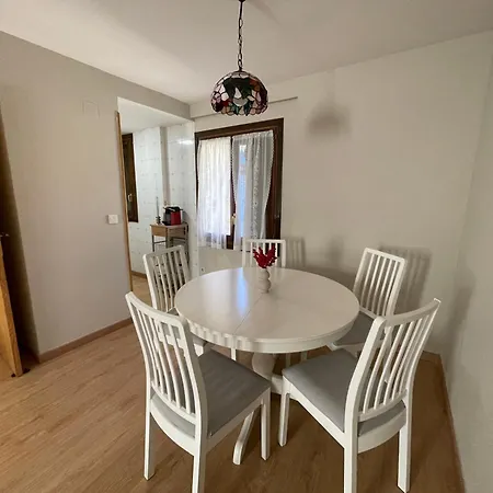 Coqueto En El Pueyo, Centrico Con Wifi *