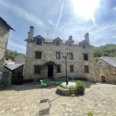 Coqueto En El Pueyo de Jaca